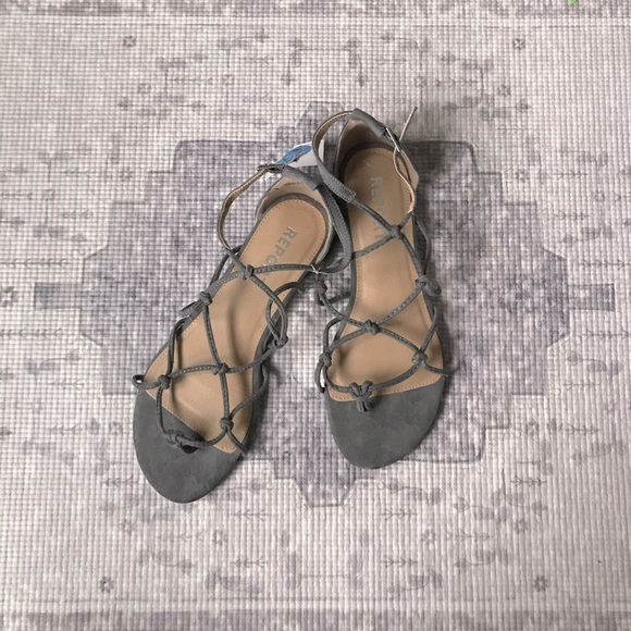 Report Shoes - Report Gray Suede Knotted Sandals